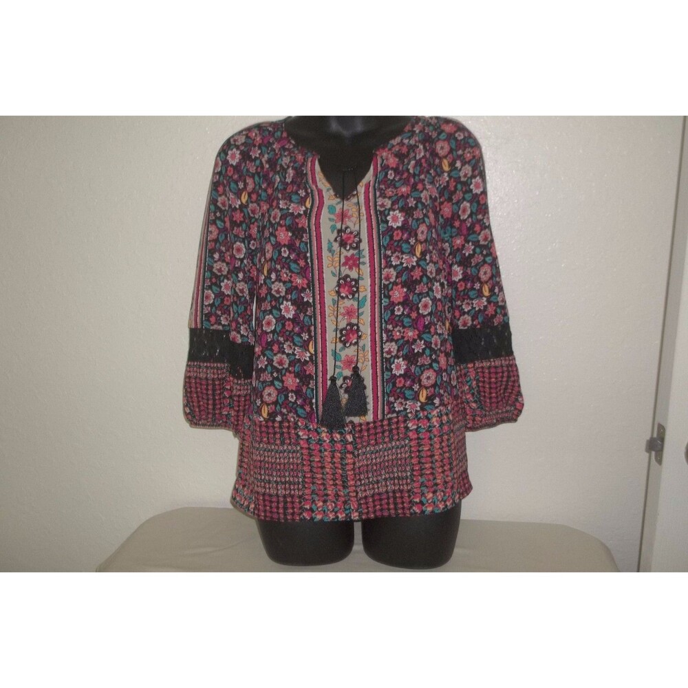 Figueroa and Flower Petite L Floral Multi Color Print Split Neck Boho Top